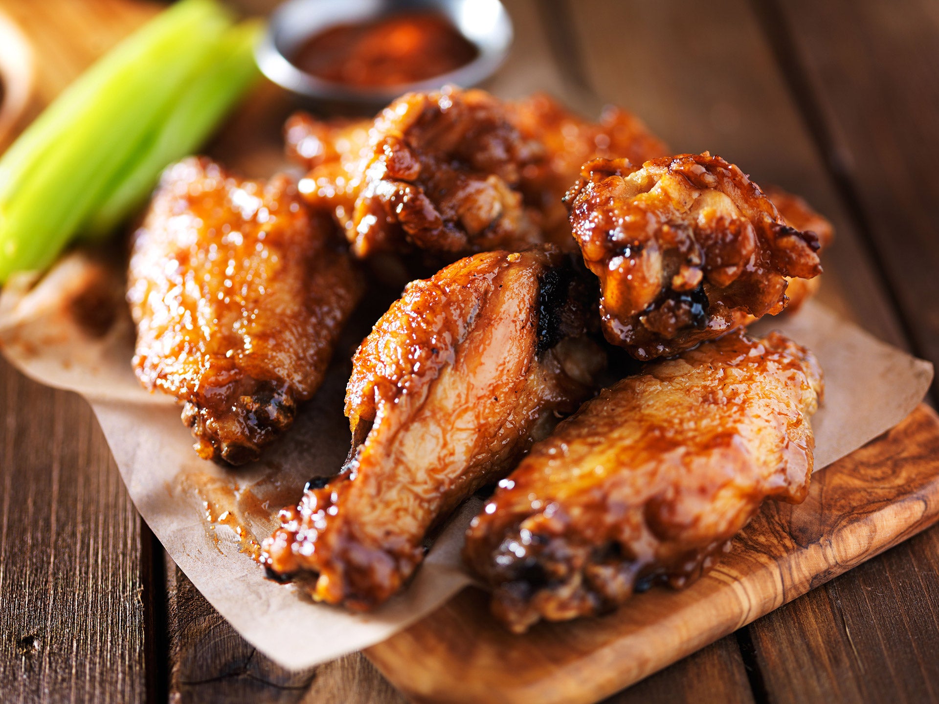 13070 BBQ Chicken Wings (1 x 3kg) Part Cooked